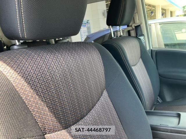 Nissan SERENA 2015-11 8527312-9