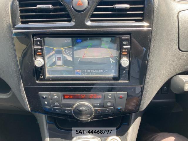 Nissan SERENA 2015-11 8527312-13