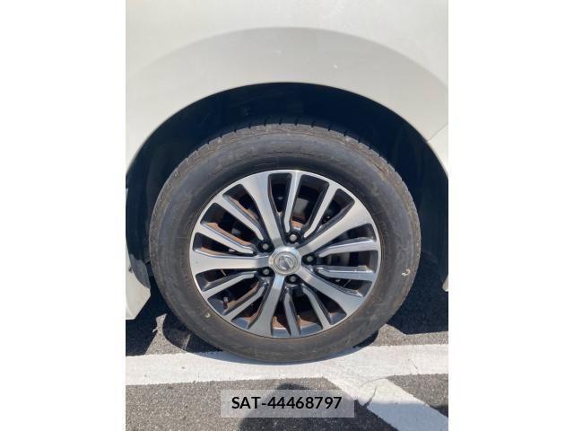 Nissan SERENA 2015-11 8527312-3
