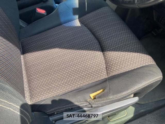 Nissan SERENA 2015-11 8527312-8