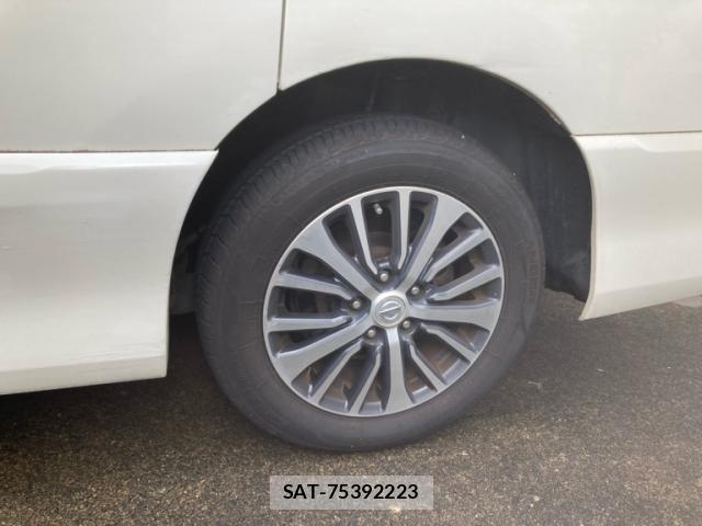 Nissan SERENA 2016-04 8527314-9