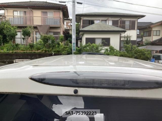 Nissan SERENA 2016-04 8527314-11