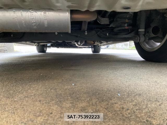 Nissan SERENA 2016-04 8527314-13