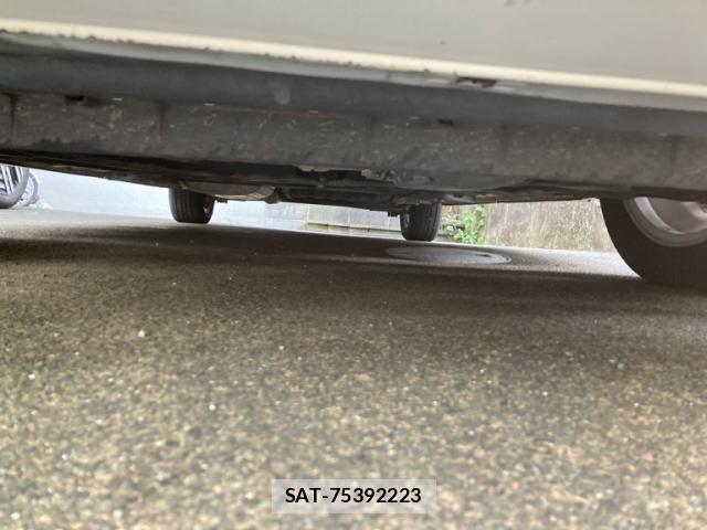Nissan SERENA 2016-04 8527314-4