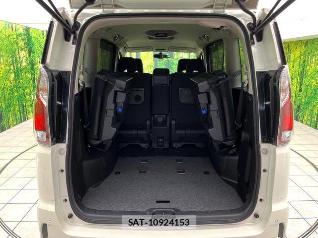 Nissan SERENA 2016-10 8527288-10