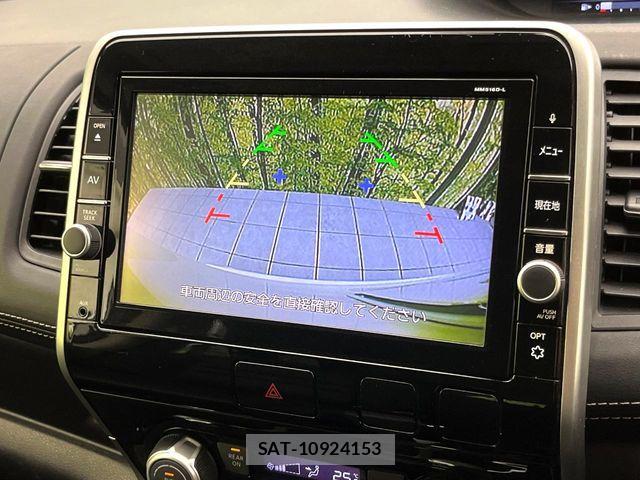Nissan SERENA 2016-10 8527288-4
