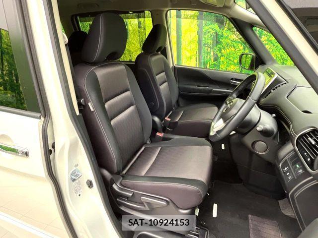 Nissan SERENA 2016-10 8527288-7