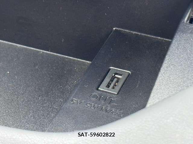 Nissan SERENA 2016-01 8527284-9
