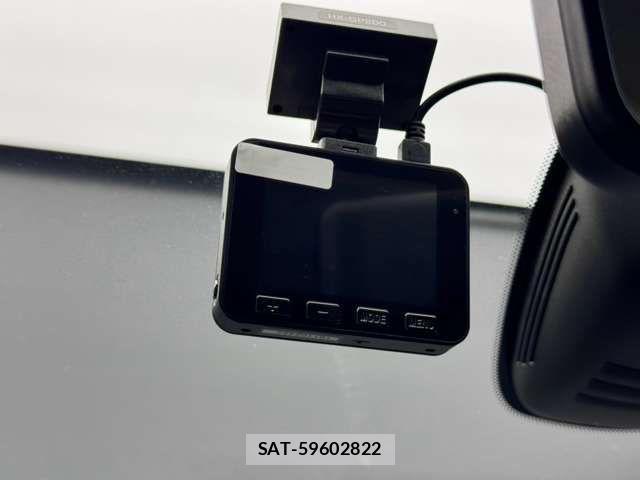 Nissan SERENA 2016-01 8527284-15