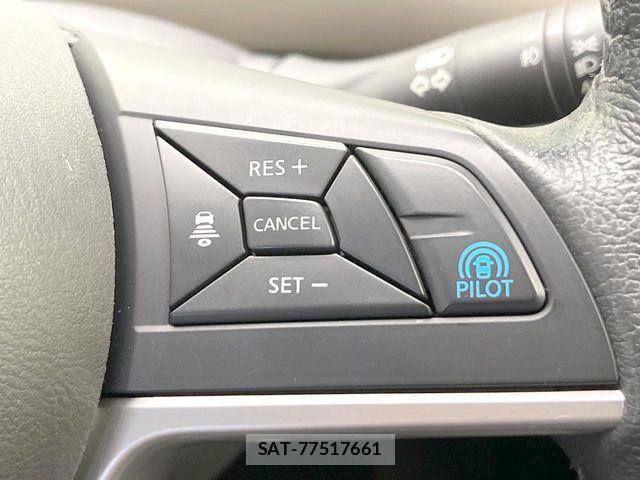 Nissan SERENA 2017-10 8527279-6