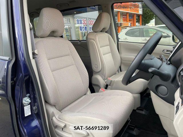 Nissan SERENA 2016-08 8527287-9