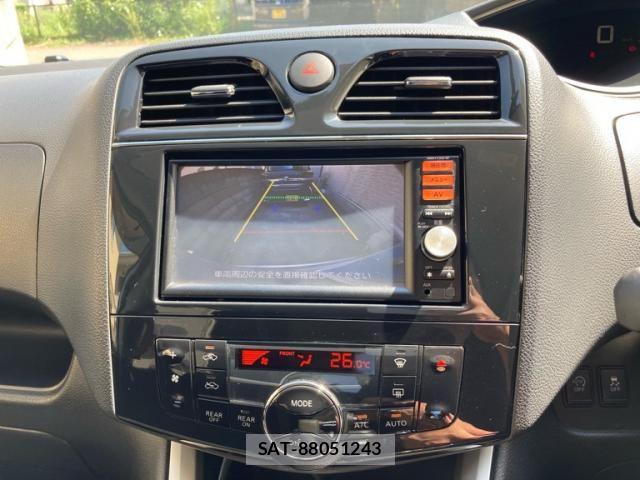 Nissan SERENA 2013-07 8527319-20