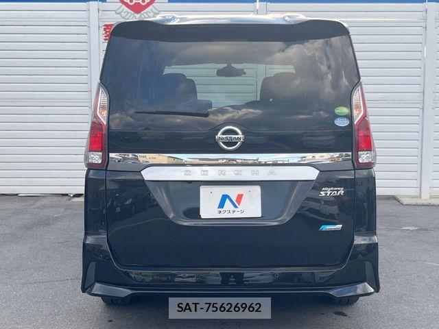 Nissan SERENA 2017-03 8527294-14