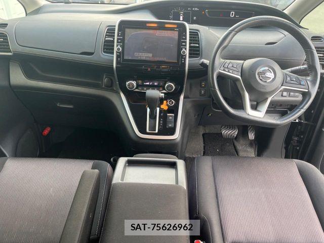 Nissan SERENA 2017-03 8527294-1