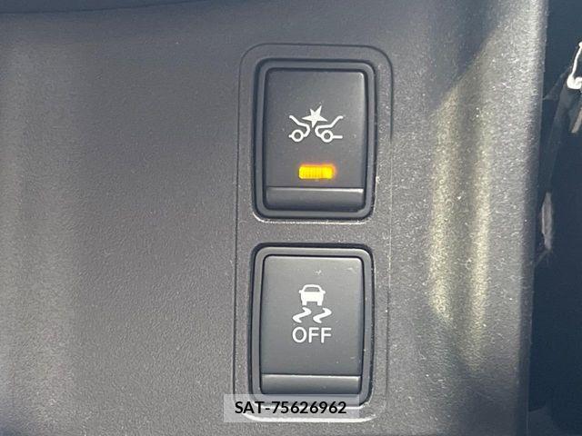 Nissan SERENA 2017-03 8527294-5