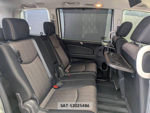 Nissan SERENA 2016-02 8527293-23
