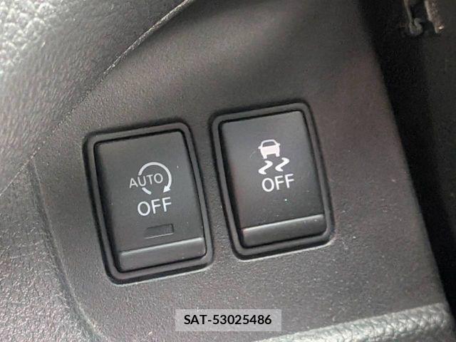 Nissan SERENA 2016-02 8527293-29