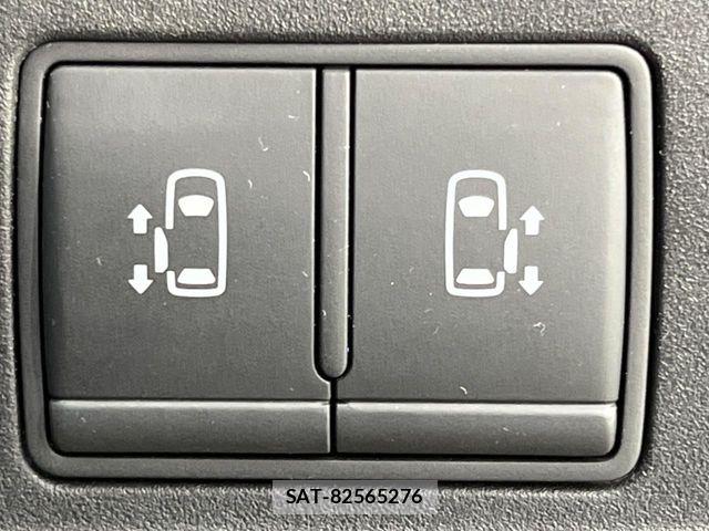 Nissan SERENA 2017-03 8527304-2