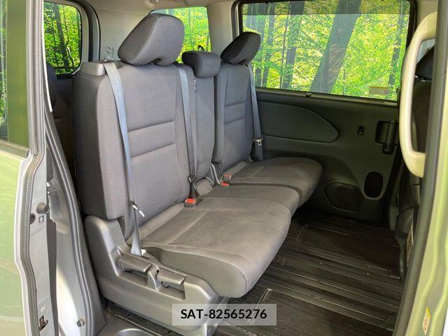Nissan SERENA 2017-03 8527304-8