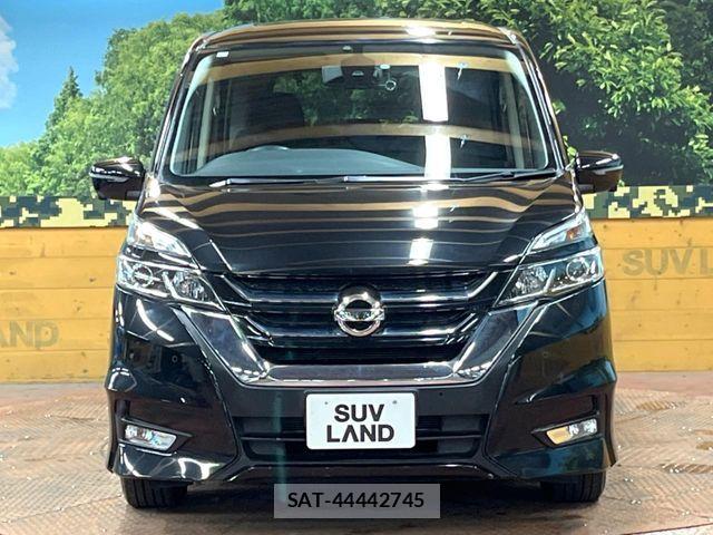 Nissan SERENA 2017-04 8563511-14