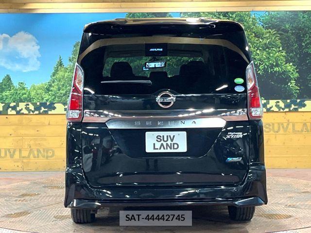 Nissan SERENA 2017-04 8563511-15