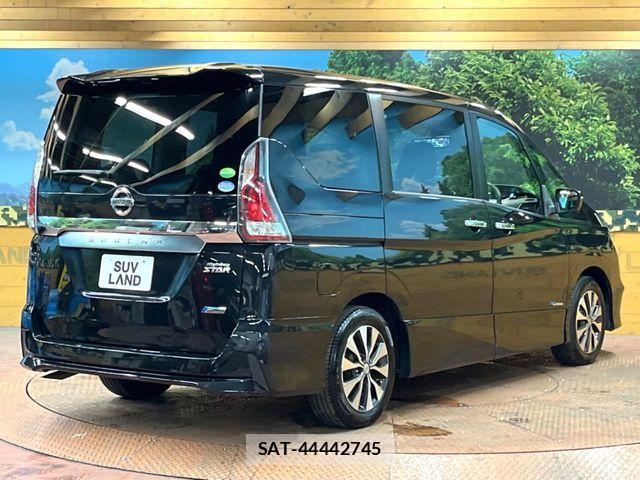 Nissan SERENA 2017-04 8563511-17