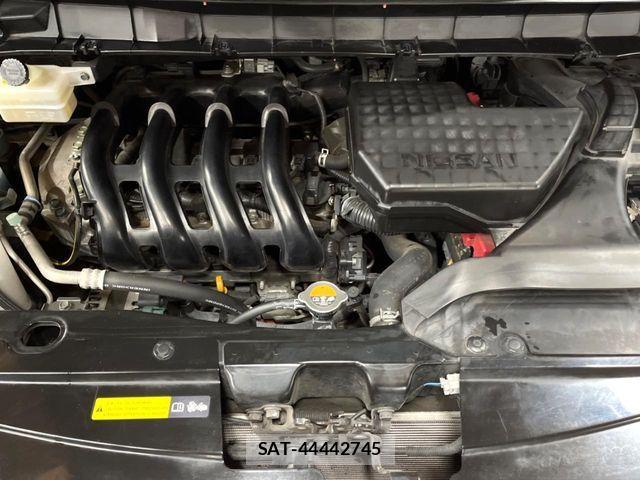 Nissan SERENA 2017-04 8563511-18