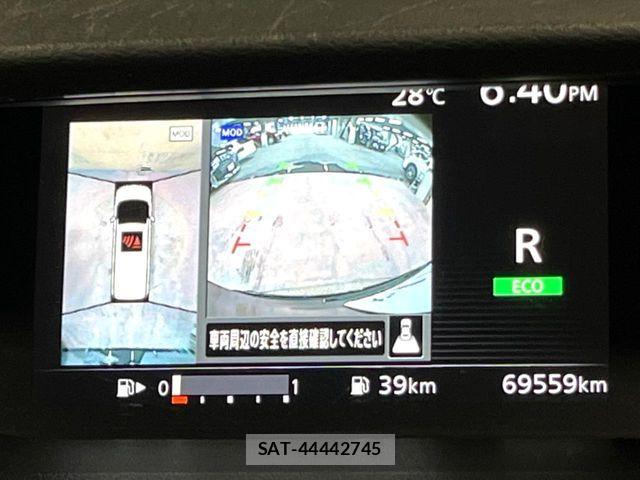 Nissan SERENA 2017-04 8563511-4