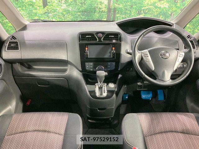 Nissan SERENA 2015-07 8563513-1