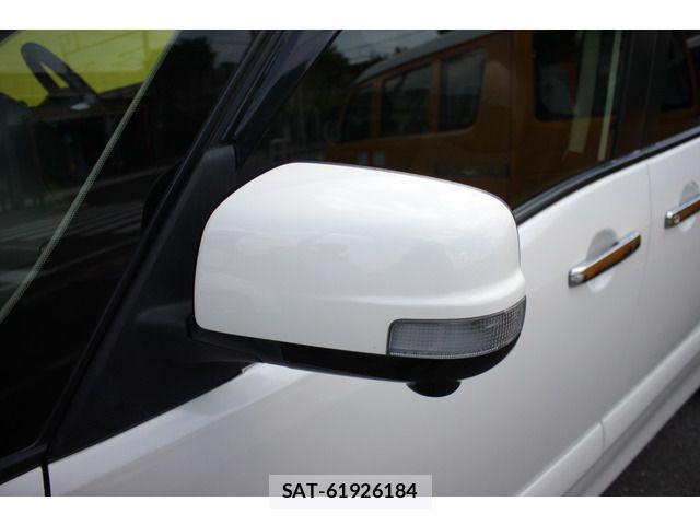 Nissan SERENA 2014-02 8563515-10