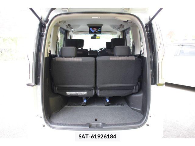 Nissan SERENA 2014-02 8563515-17