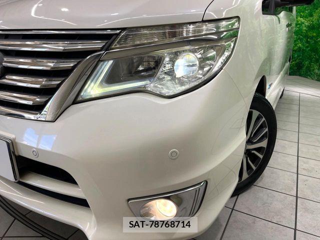 Nissan SERENA 2015-10 8563517-14