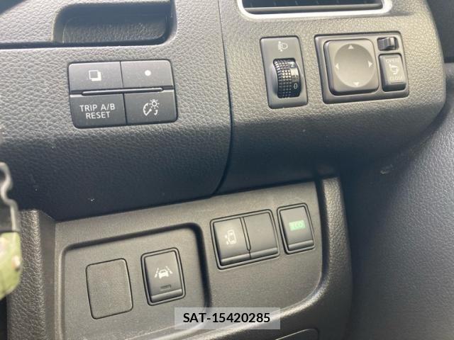 Nissan SERENA 2014-07 8563522-16
