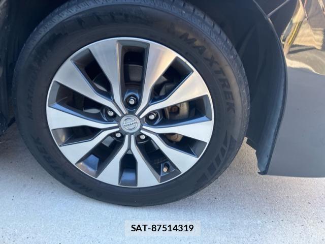 Nissan SERENA 2016-10 8563518-7