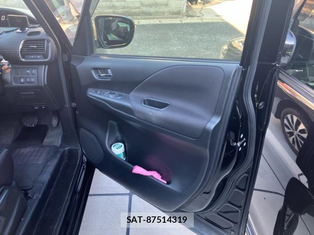 Nissan SERENA 2016-10 8563518-8