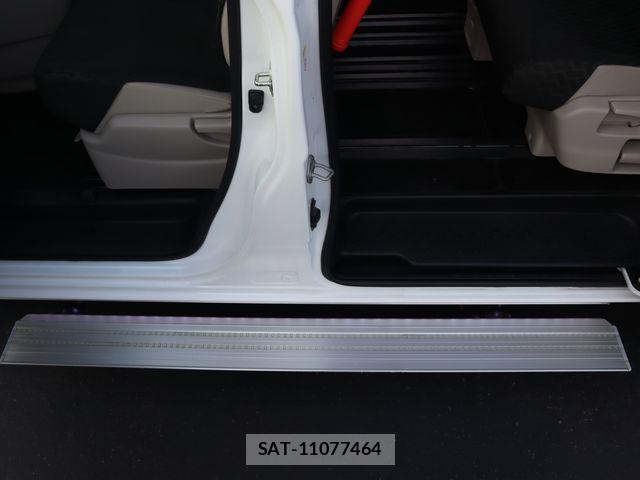 Nissan SERENA 2021-02 8563505-10