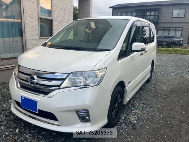 Nissan SERENA 2013-08 8563523-2