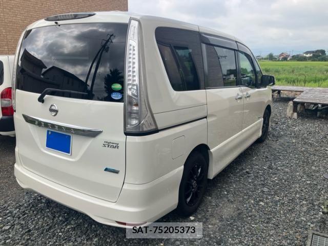 Nissan SERENA 2013-08 8563523-6