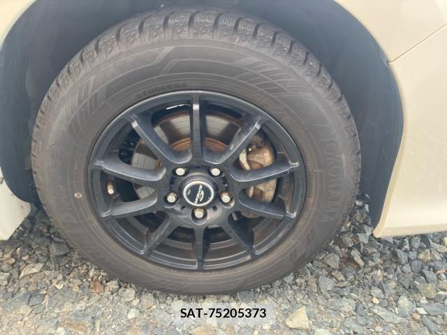 Nissan SERENA 2013-08 8563523-8