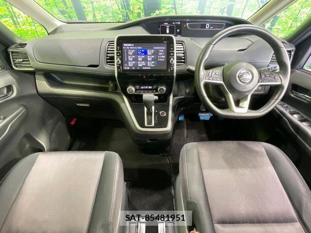 Nissan SERENA 2017-12 8563509-1