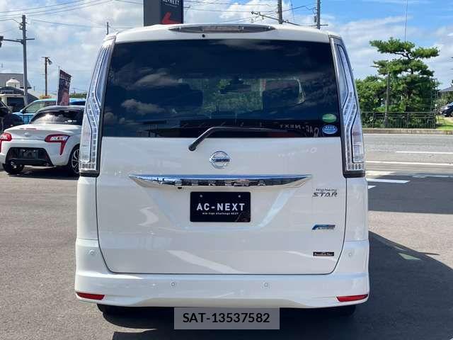 Nissan SERENA 2014-03 8563512-16
