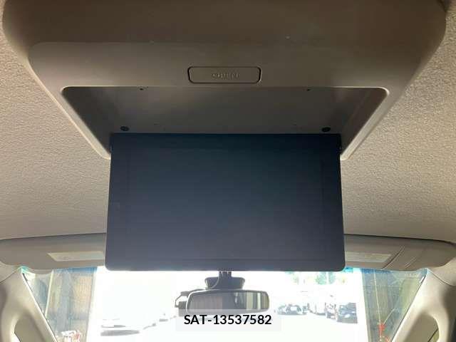 Nissan SERENA 2014-03 8563512-1