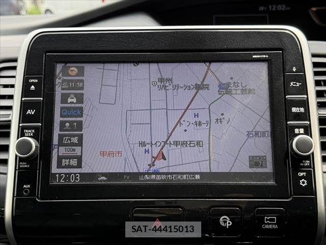 Nissan SERENA 2017-09 8563510-3