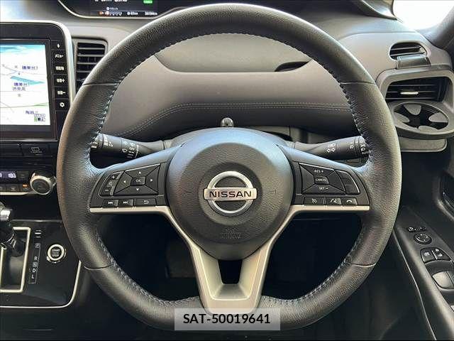 Nissan SERENA 2019-09 8563507-24