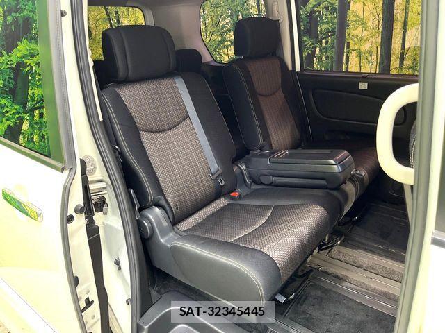 Nissan SERENA 2015-03 8563514-8
