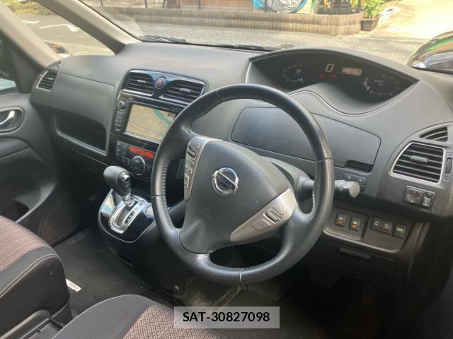 Nissan SERENA 2014-12 8563521-4
