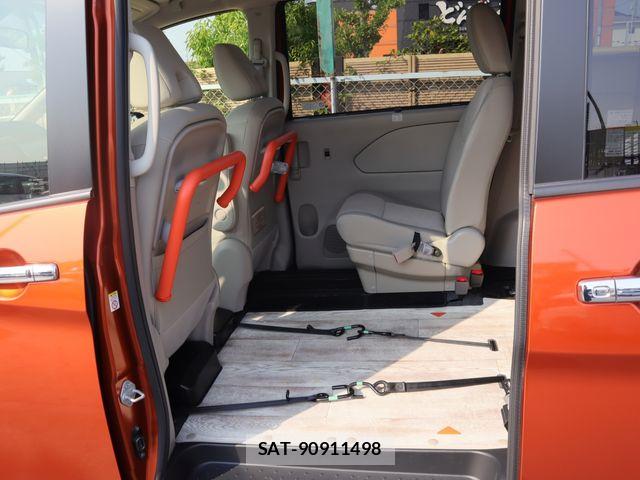 Nissan SERENA 2019-09 8628818-9
