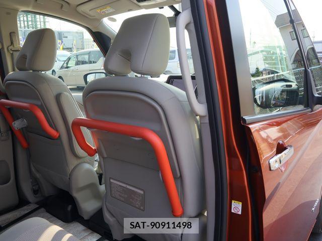 Nissan SERENA 2019-09 8628818-18