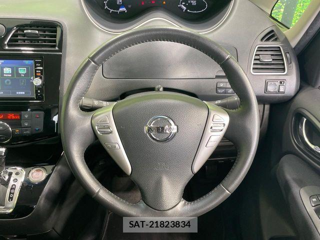 Nissan SERENA 2015-11 8628836-11