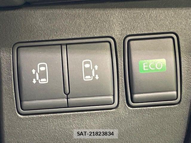 Nissan SERENA 2015-11 8628836-2